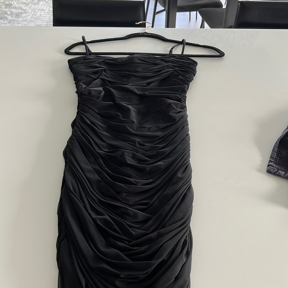 Babaton Dresses & Skirts - Babaton, black dress, size 6 great condition sexy on